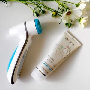 [NIB] Nuskin ageLOC LumiSpa Essential kit (normal/combo)